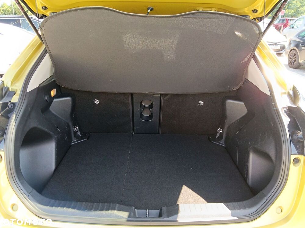 Toyota Yaris Cross - 16