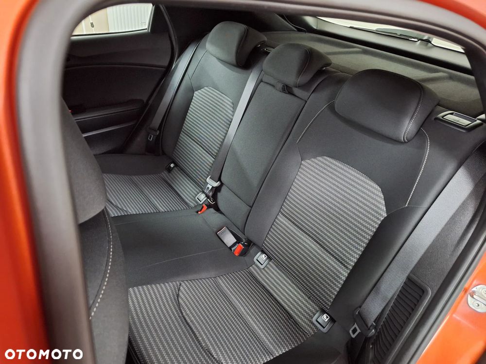 Kia XCeed 1.6 GDI PHEV Business Line DCT - 24