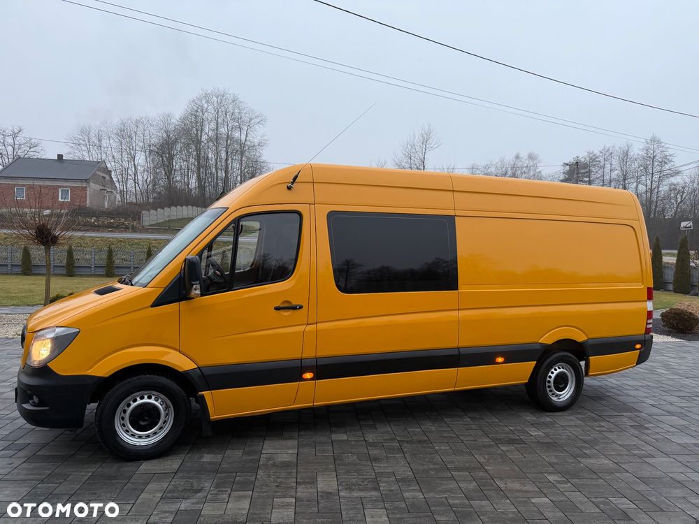 Mercedes-Benz Sprinter - 5