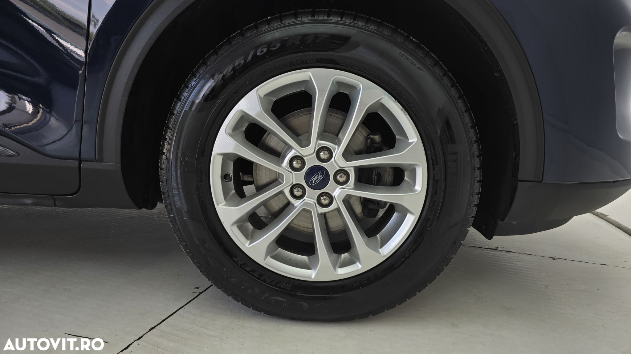 Ford Kuga - 23