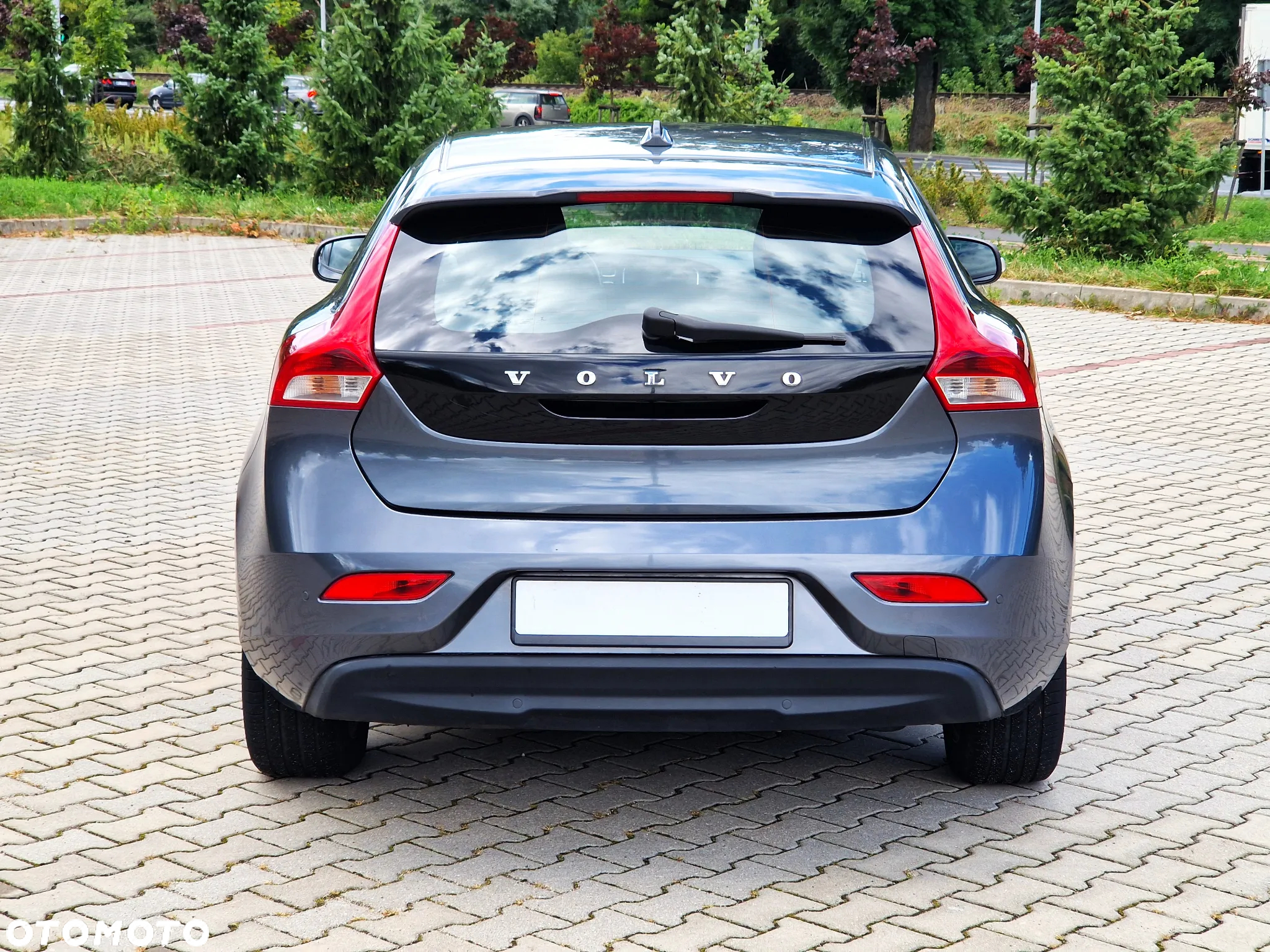 Volvo V40 D2 Momentum - 5
