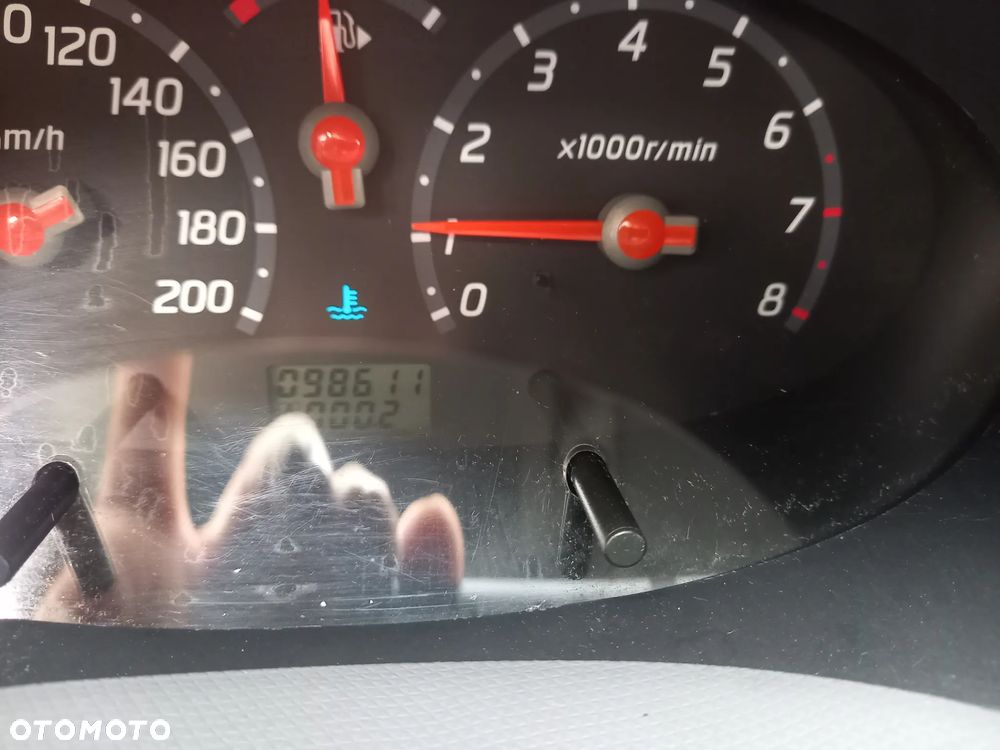 Nissan Micra 1.2 I-WAY + - 24