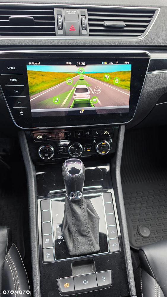 Skoda Superb 2.0 TDI L&K DSG7 - 17