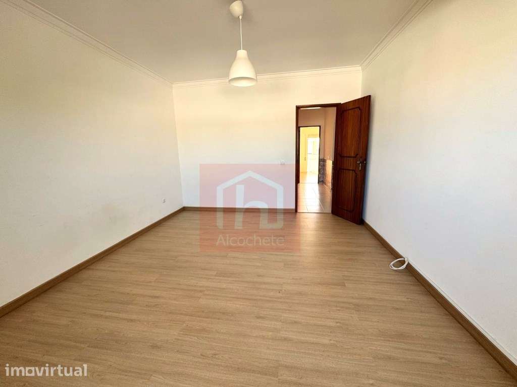 Apartamento T3 no centro do Montijo - Grande imagem: 3/28
