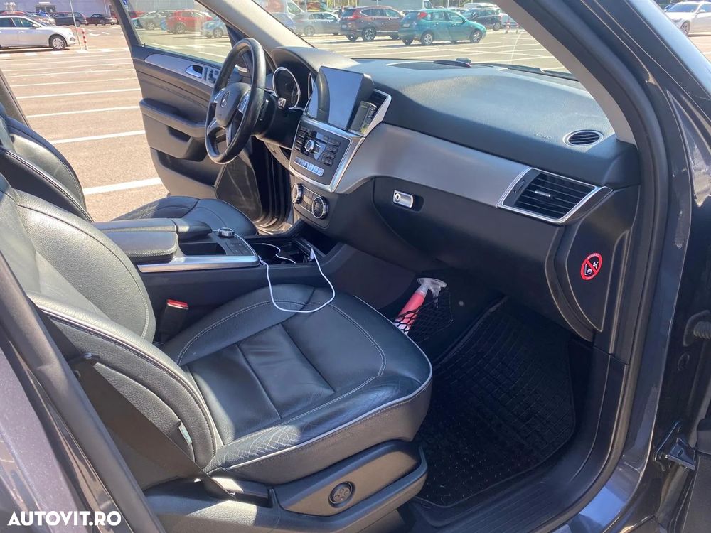 Mercedes-Benz ML 350 BlueTec 4MATIC Aut - 10