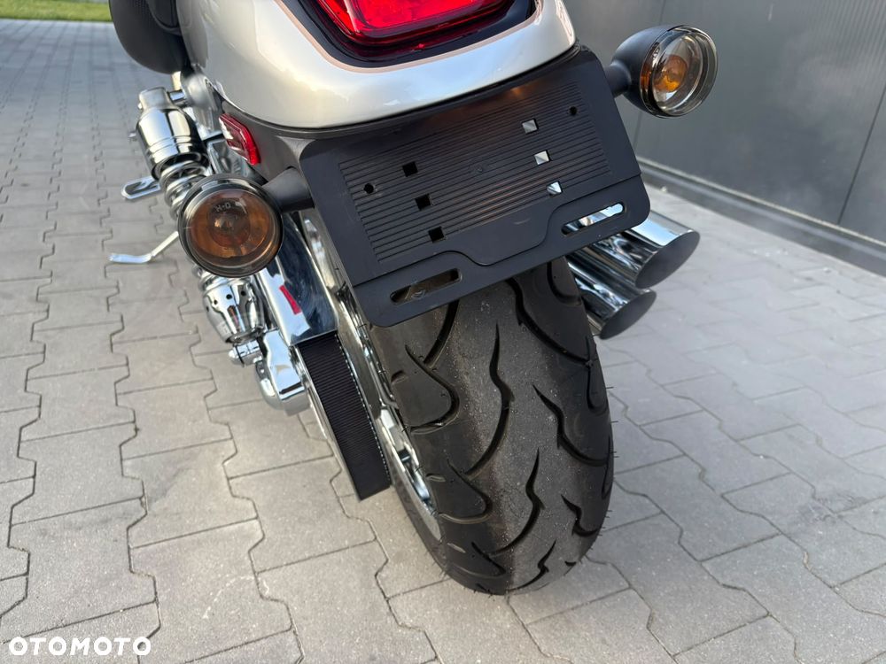 Harley-Davidson Softail V-Rod - 17