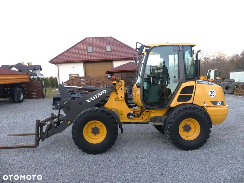 Volvo L25F / Z Niemiec / WAGA / Super Stan / - 1