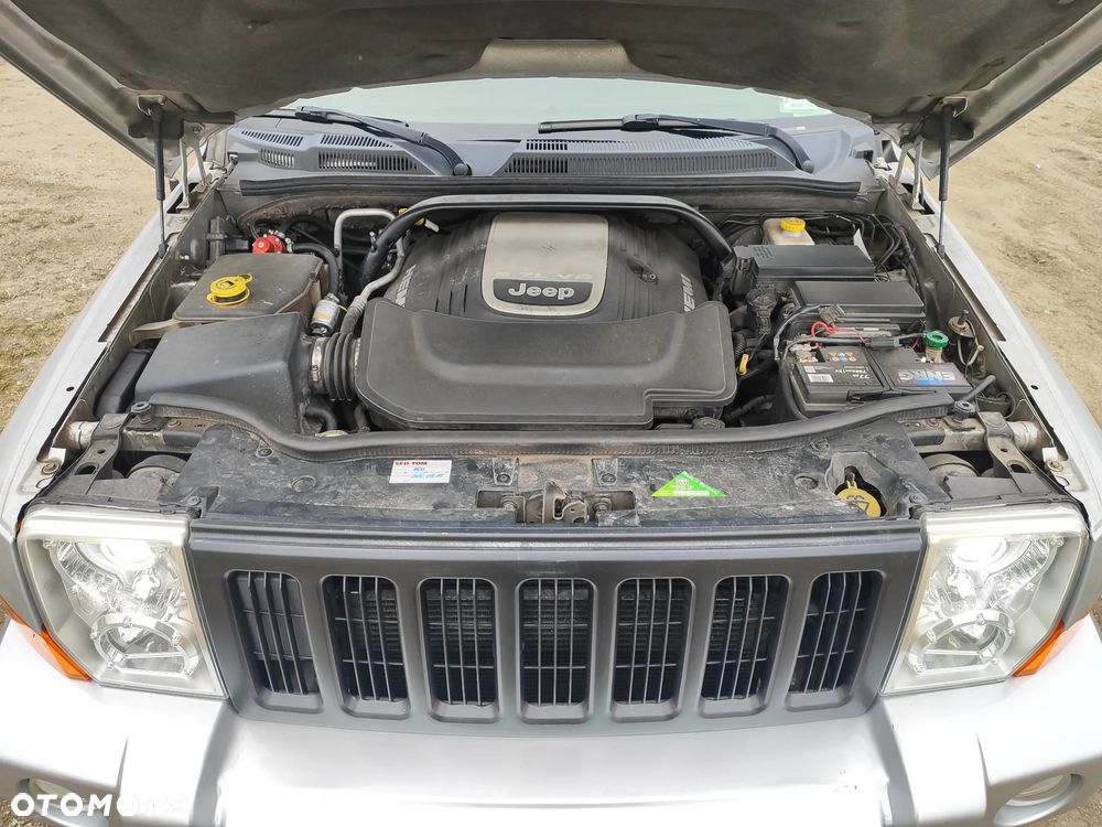 Jeep Commander 5.7 V8 HEMI Automatik Limited - 14