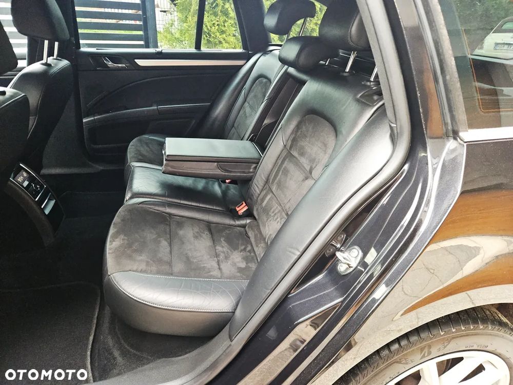 Skoda Superb 2.0 TDI Platinum DSG - 35