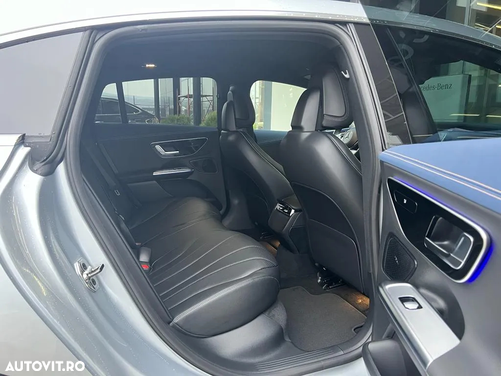 Mercedes-Benz EQE 300 - 8