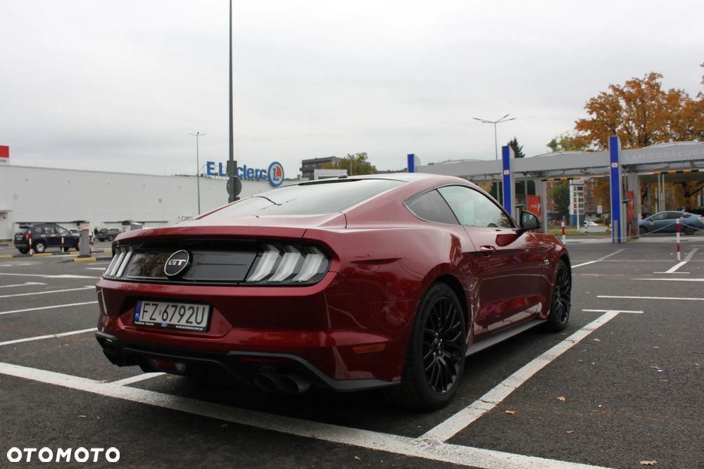 Ford Mustang 5.0 V8 GT - 12