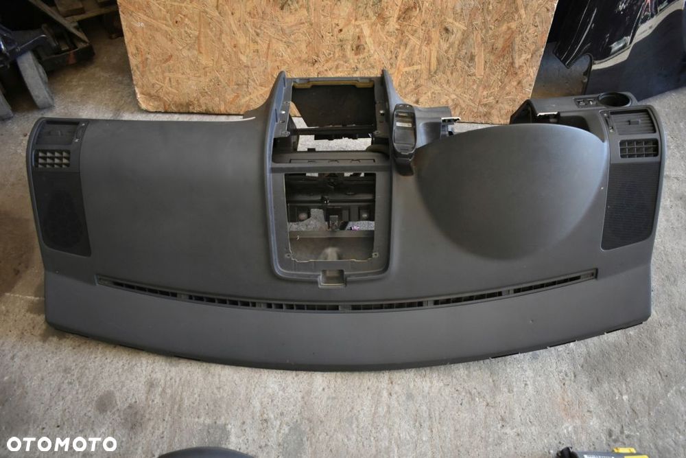 DESKA ROZDZIELCZA KOKPIT PODUSZKI VW TOURAN - 2