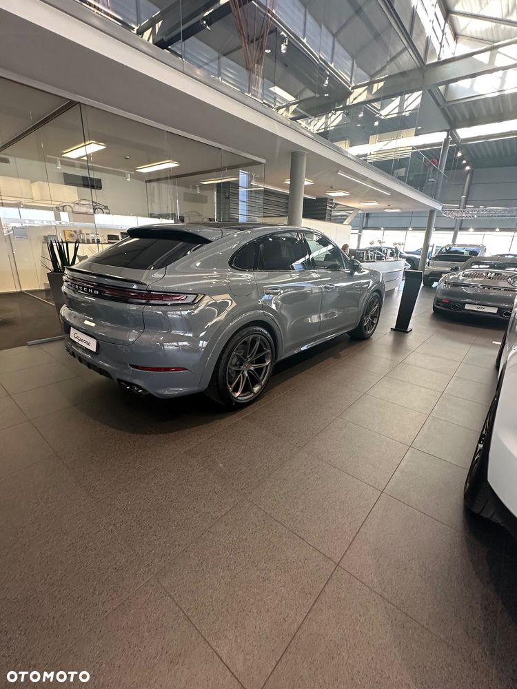 Porsche Cayenne Standard - 3