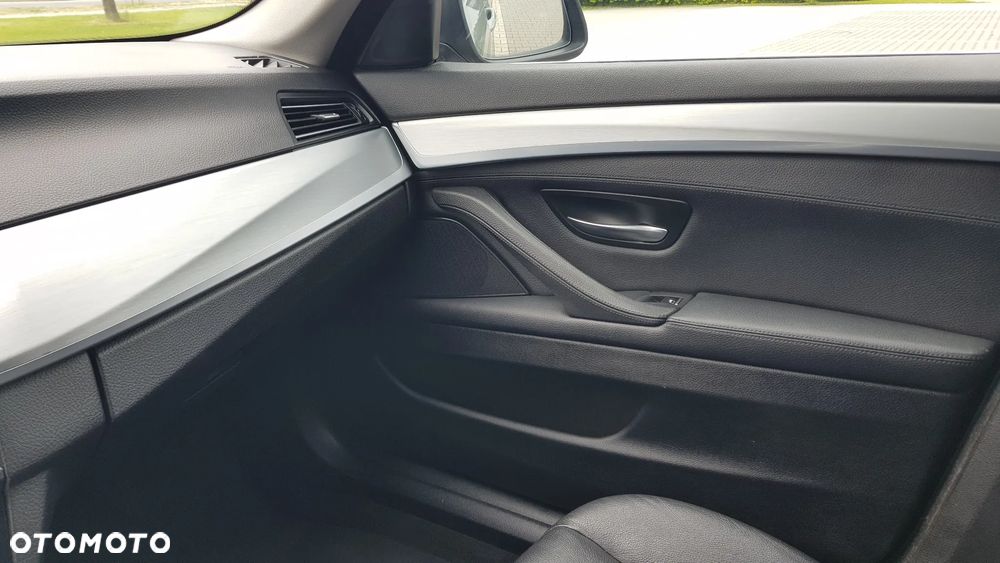 BMW Seria 5 - 13