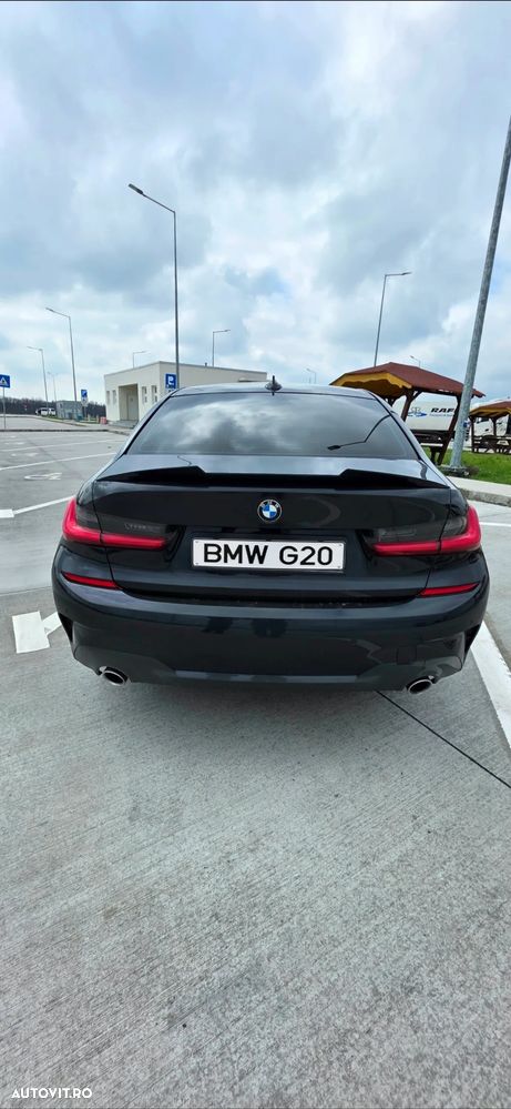 BMW Seria 3 320i AT - 8