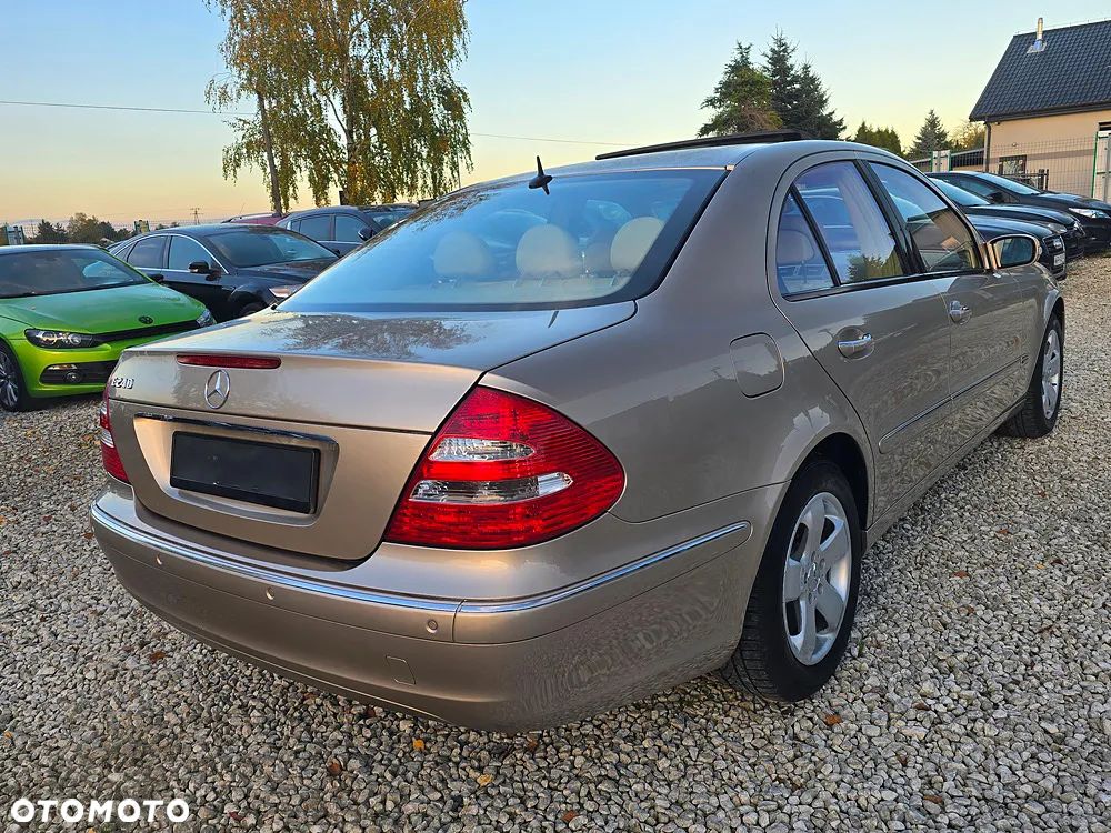 Mercedes-Benz Klasa E - 11