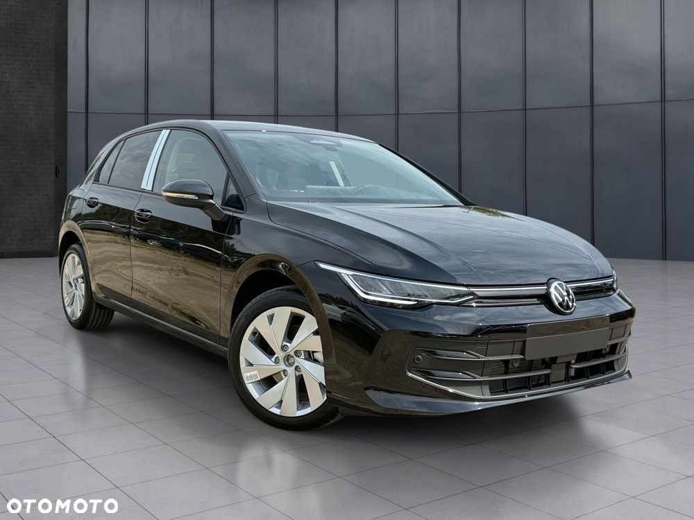 Volkswagen Golf - 8