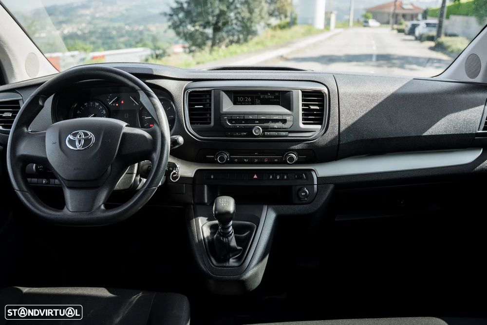 Toyota Proace Verso - 16