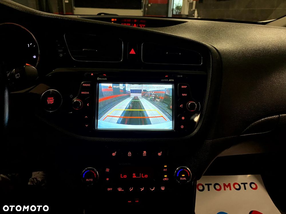 Kia Ceed 1.6 GDI Platinum Edition - 19