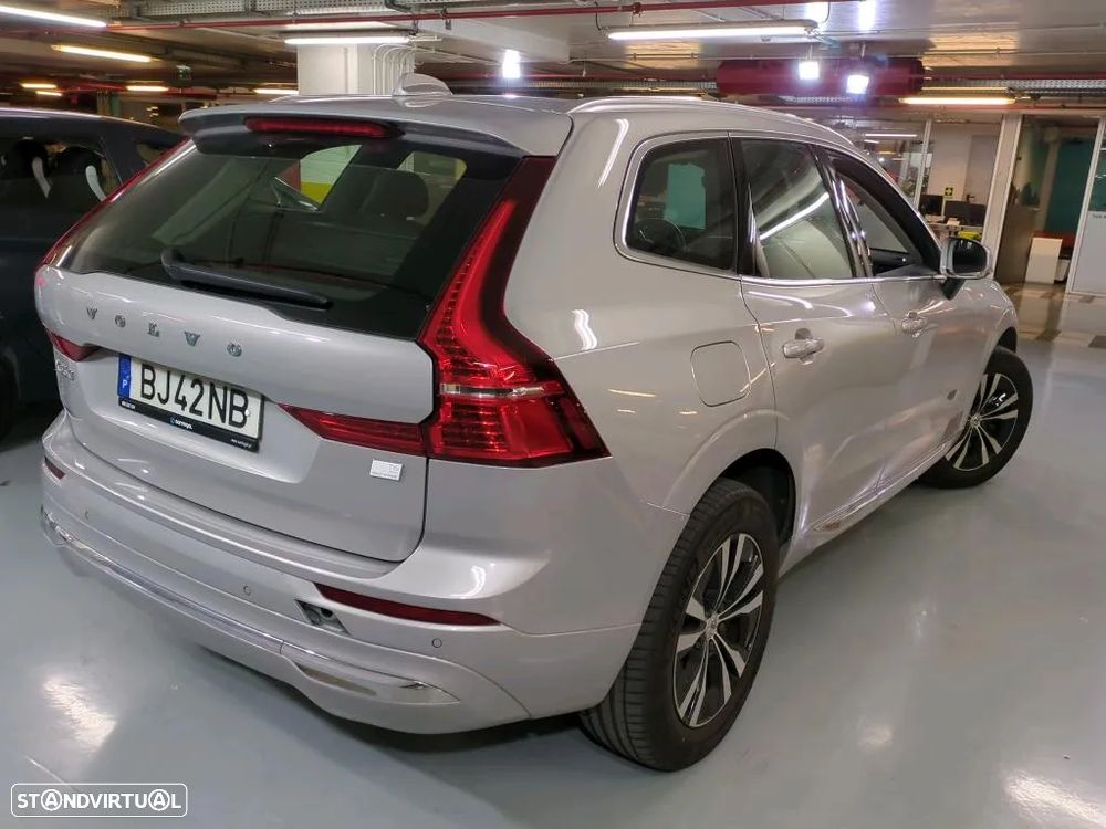 Volvo XC 60 2.0 T6 PHEV Core AWD - 3