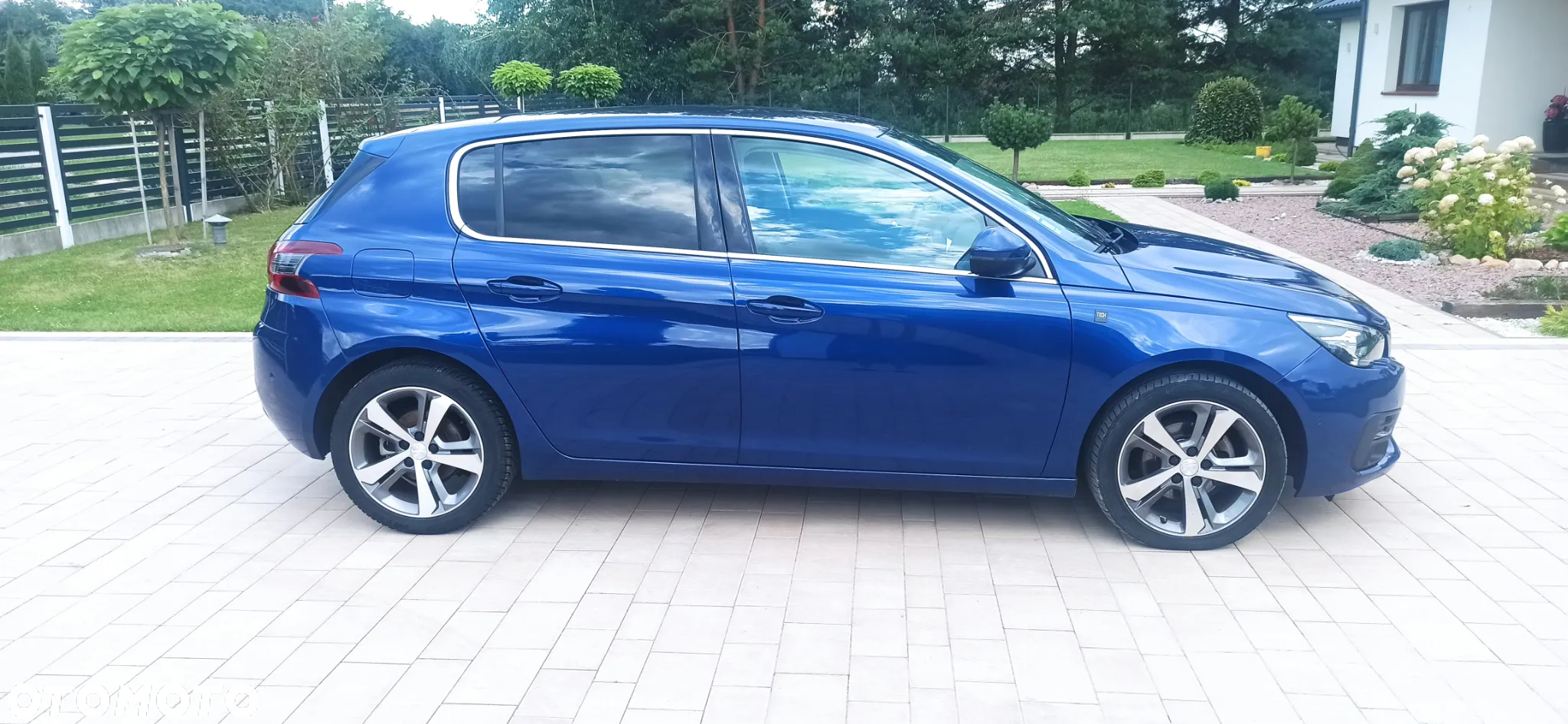 Peugeot 308 BlueHDi 130 EAT8 GT - 11