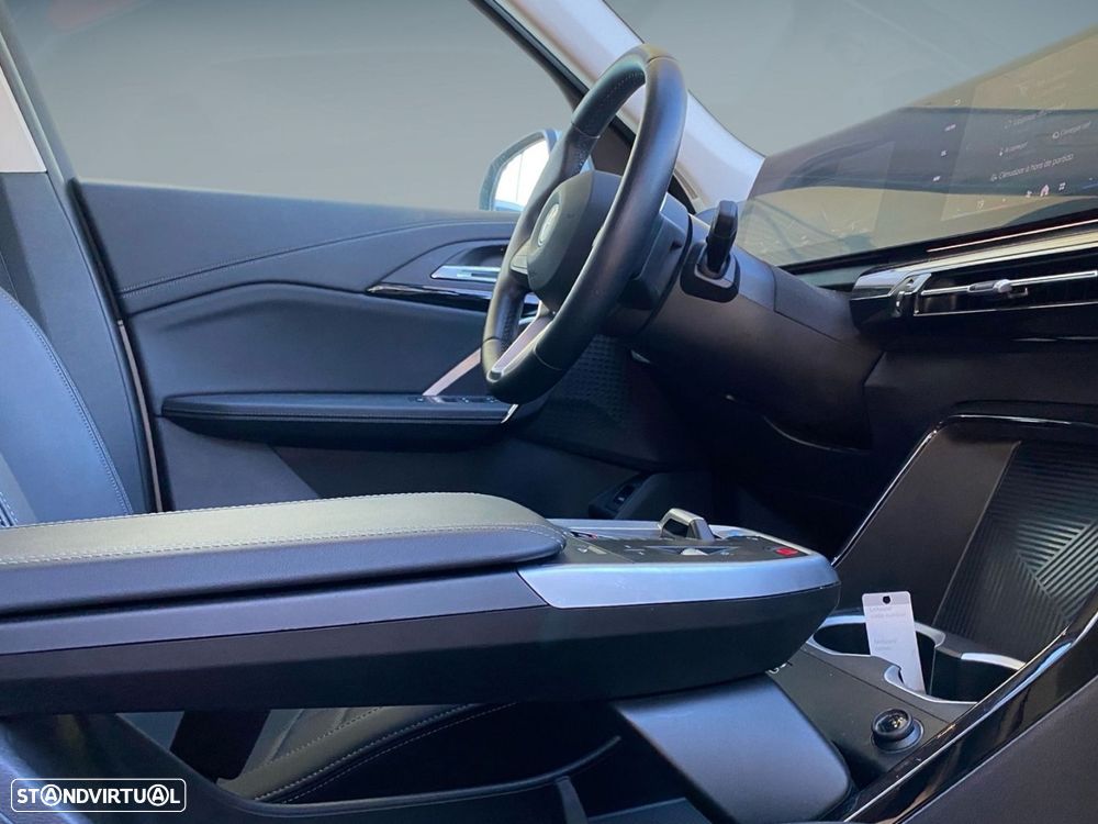 BMW iX1 eDrive20 xLine - 12