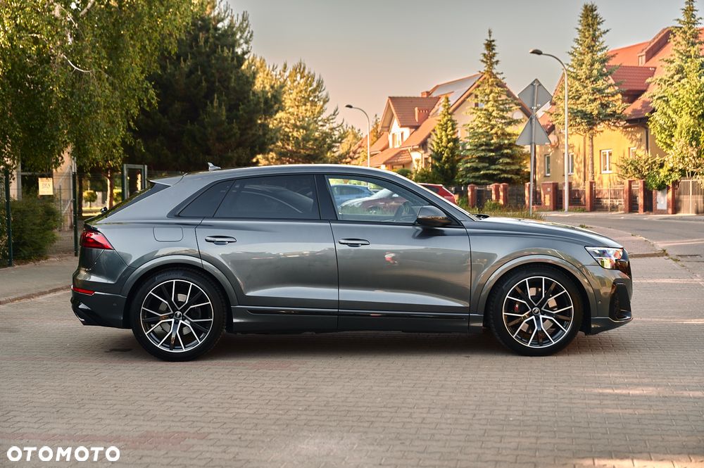 Audi SQ8 - 17
