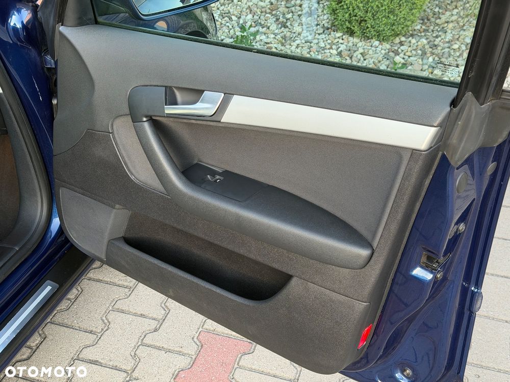 Audi A3 Sportback 2.0 TDI DPF Ambiente - 27