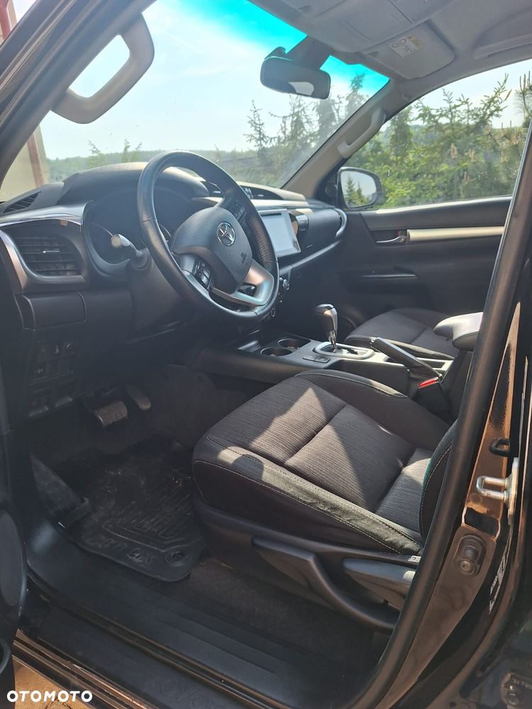 Toyota Hilux 2.4 D-4D Double Cab Dakar 4x4 - 6