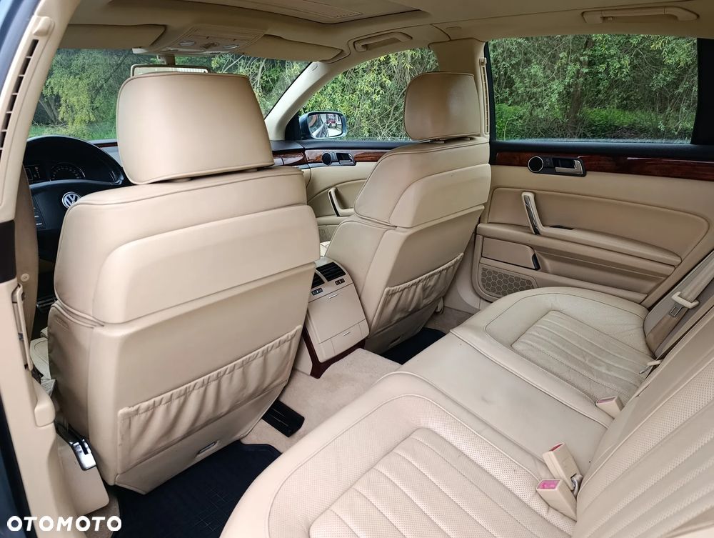 Volkswagen Phaeton - 16