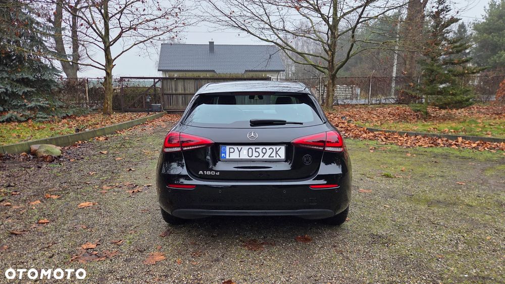 Mercedes-Benz Klasa A 180 d 8G-DCT Progressive - 3