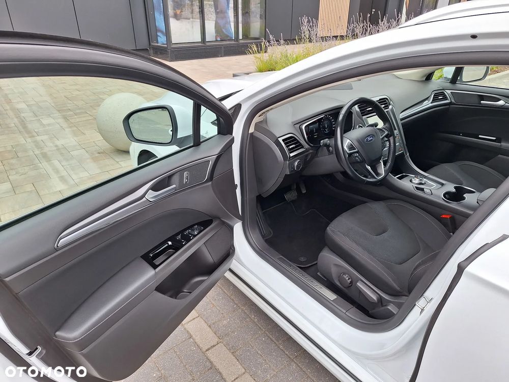 Ford Mondeo 2.0 EcoBlue Titanium - 16