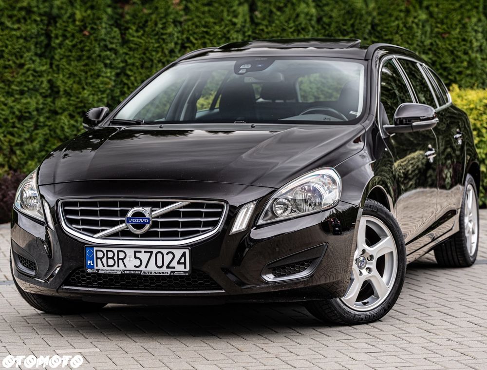 Volvo V60 D4 Momentum - 2