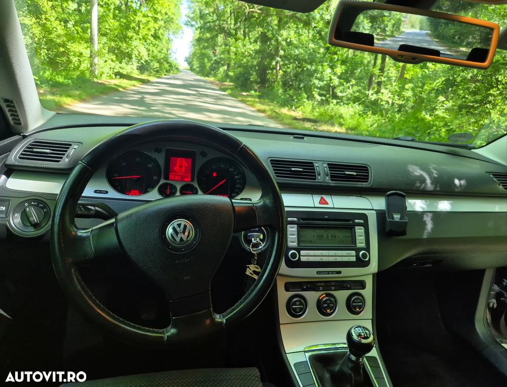 Volkswagen Passat - 13