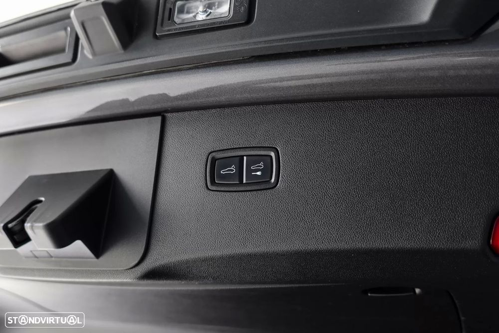 Porsche Cayenne Coupé Turbo S E-Hybrid - 22