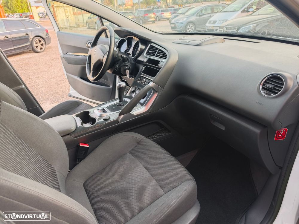Peugeot 3008 1.6 e-HDi Active CMP6 - 9