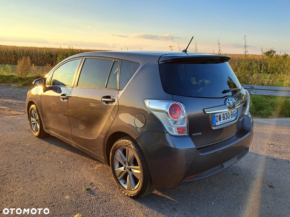 Toyota Verso 1.6 D-4D Prestige - 34