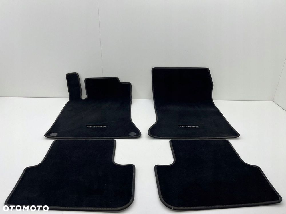 mercedes w246 w176 amg dywaniki welurowe komplet a1176804600 - 1