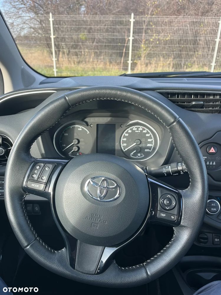 Toyota Yaris - 15