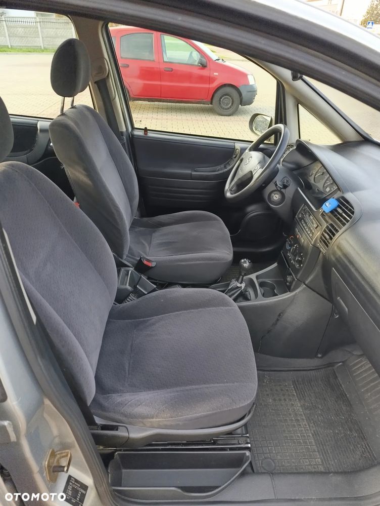 Opel Zafira 2.0 DTI - 12