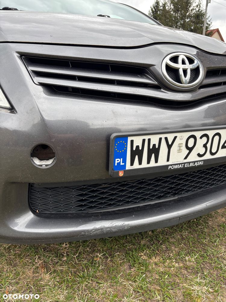 Toyota Auris - 14