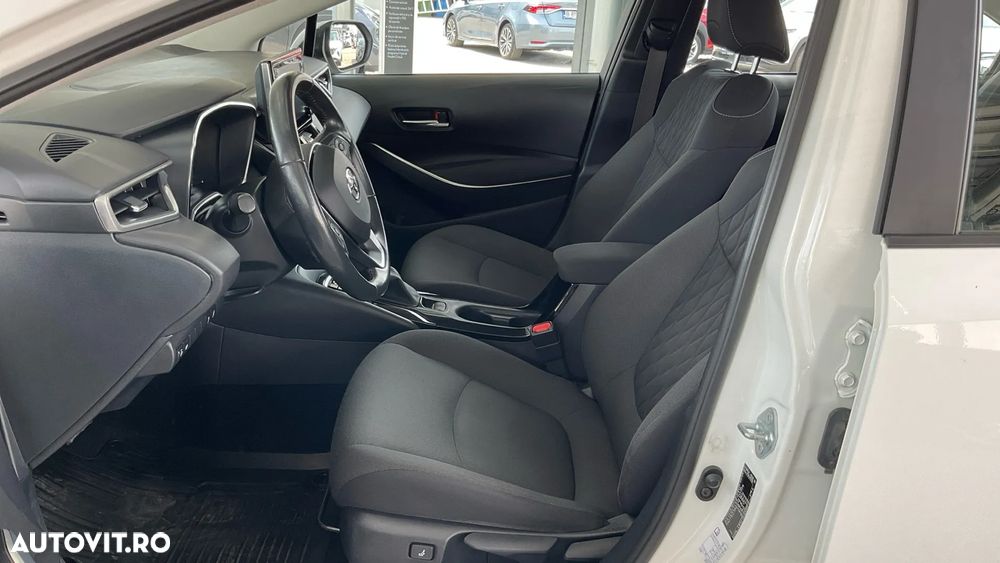 Toyota Corolla 1.8 HSD Business - 14