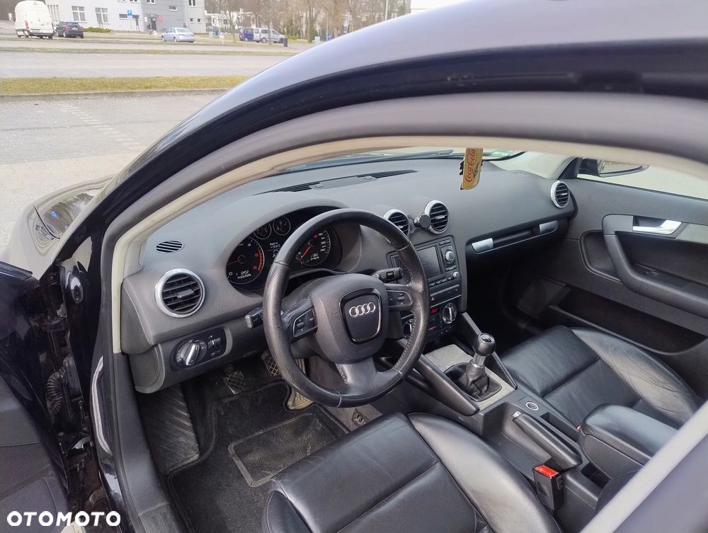 Audi A3 Sportback 2.0 TDI DPF Ambition - 12