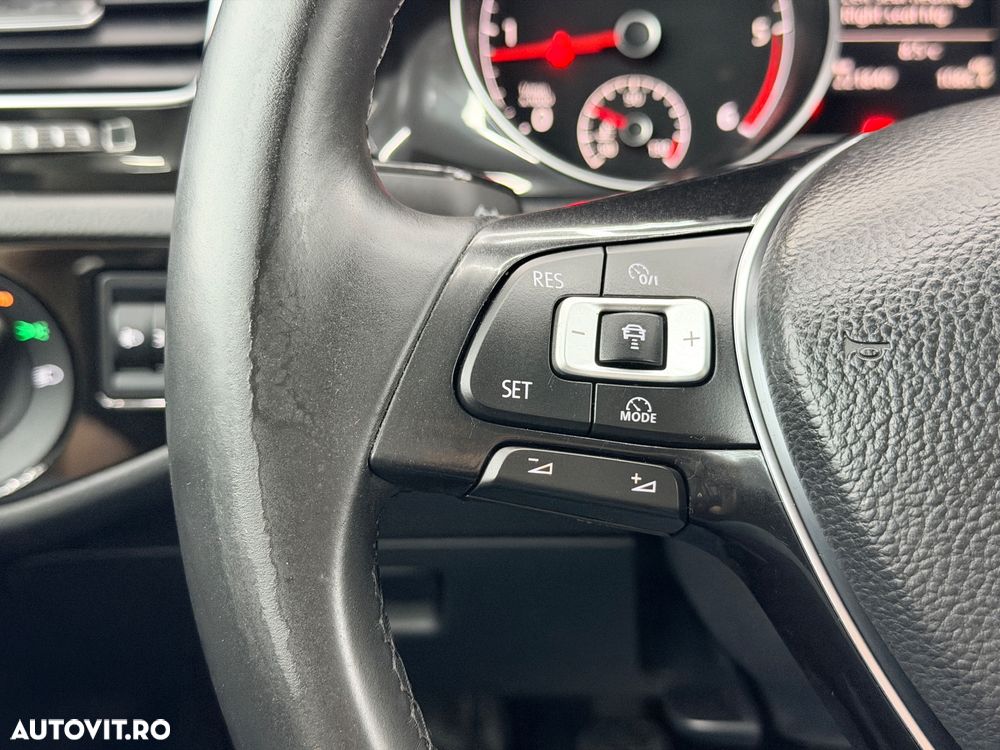 Volkswagen Golf 1.6 TDI BlueMotion Technology Trendline - 30