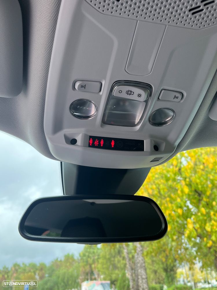 Peugeot 2008 1.2 PureTech Allure EAT8 - 25