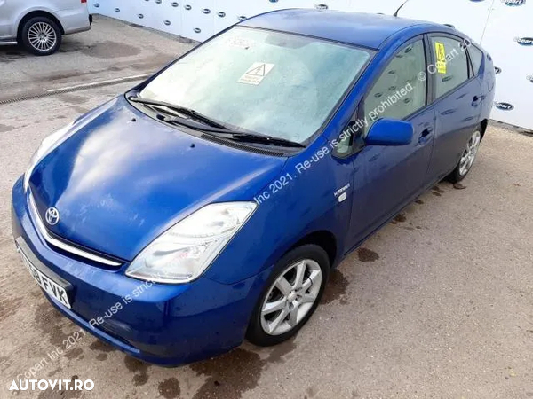 Dezmembrez Toyota Prius 2 Albastru inchis