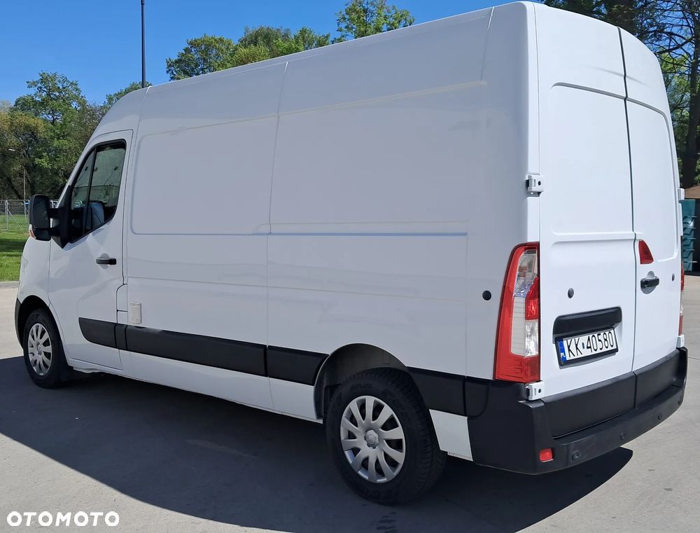 Nissan NV 400 - 5