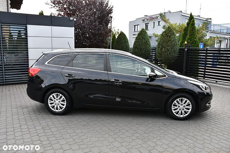 Kia Ceed 1.6 GDI ISG Platinum Edition - 39
