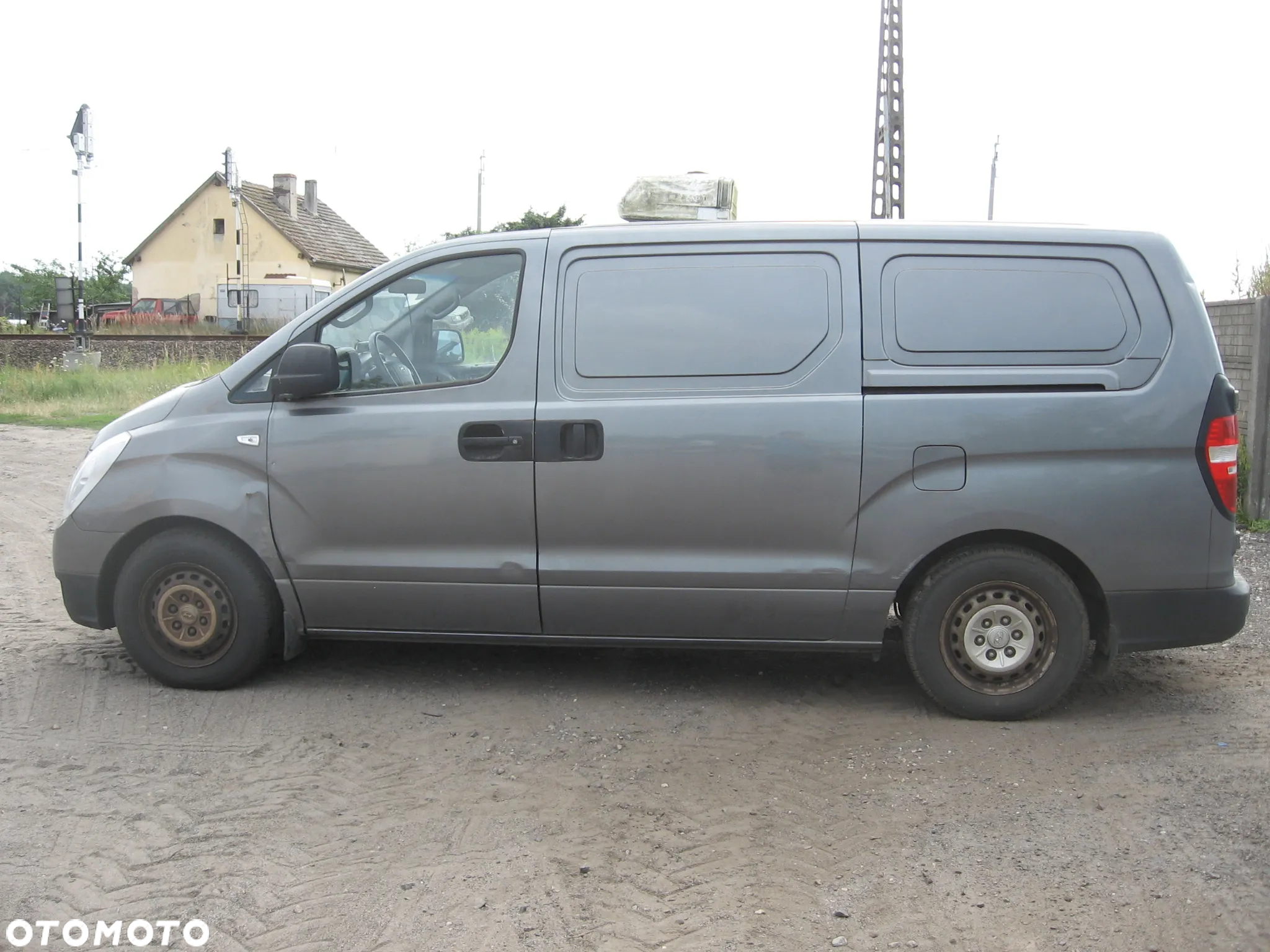 Hyundai H1 - 21