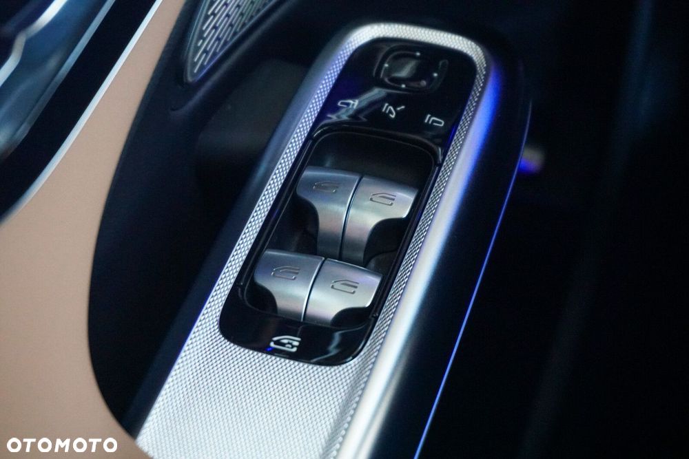 Mercedes-Benz Klasa E - 17